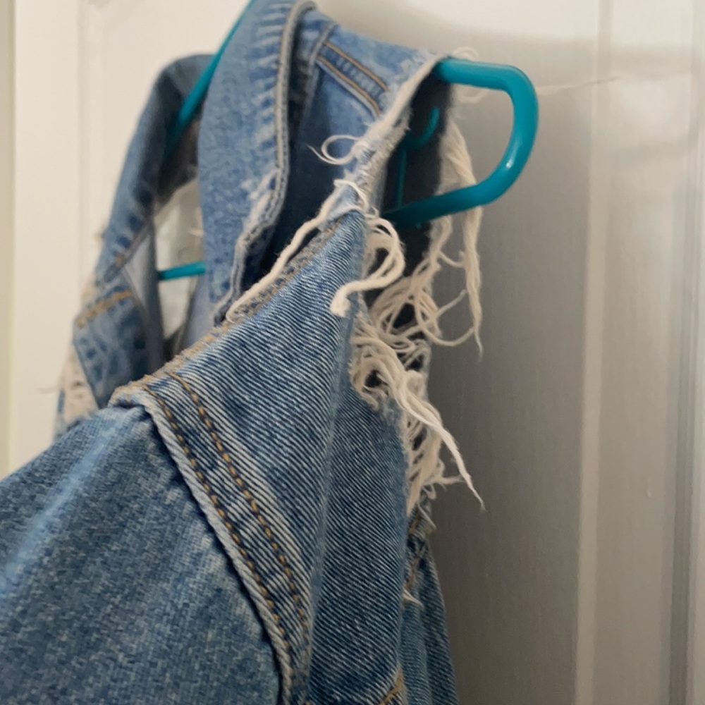 Jean jacket - Picture 4 of 11